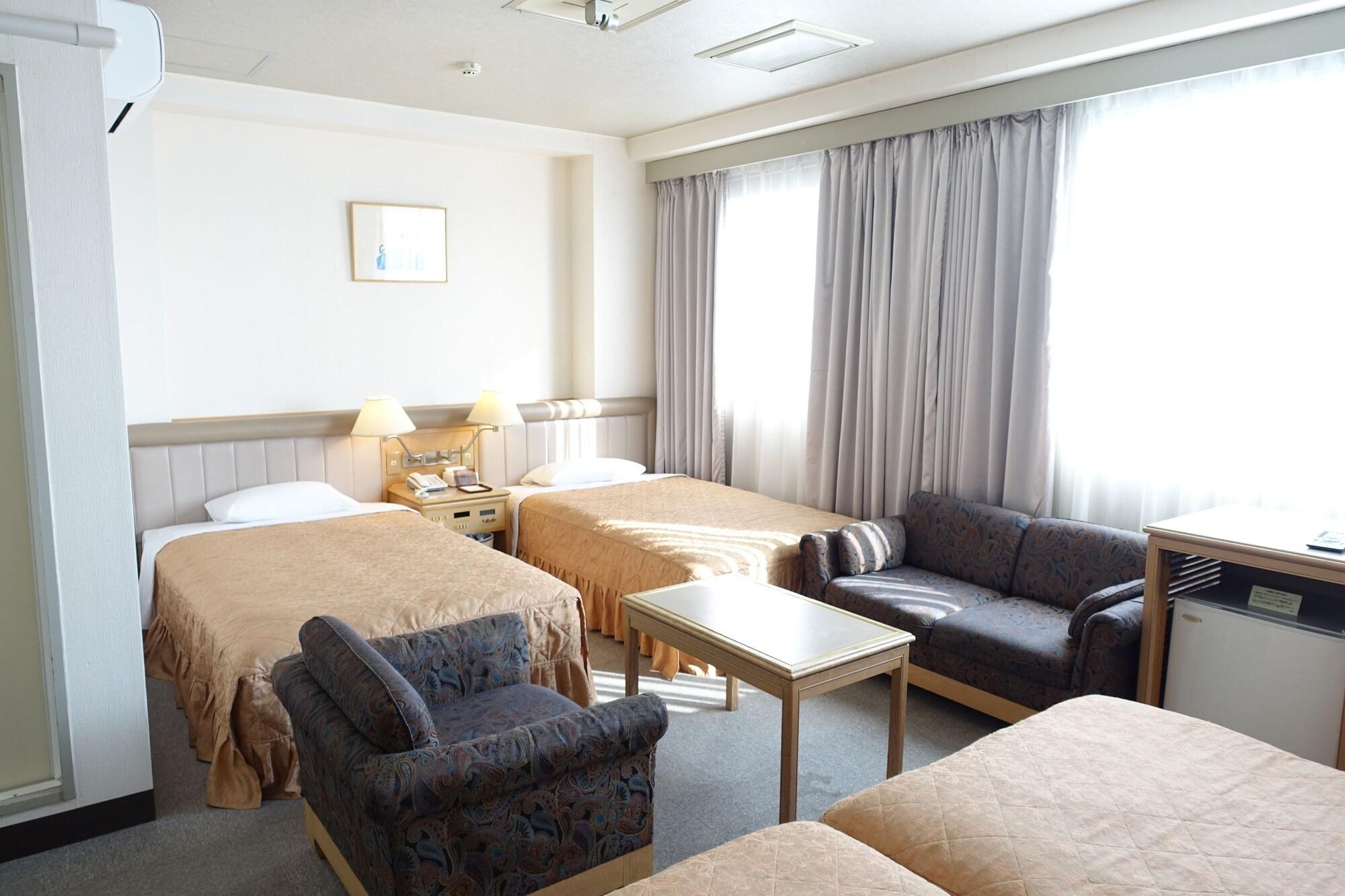 Urayasu Beaufort Hotel ภายนอก รูปภาพ