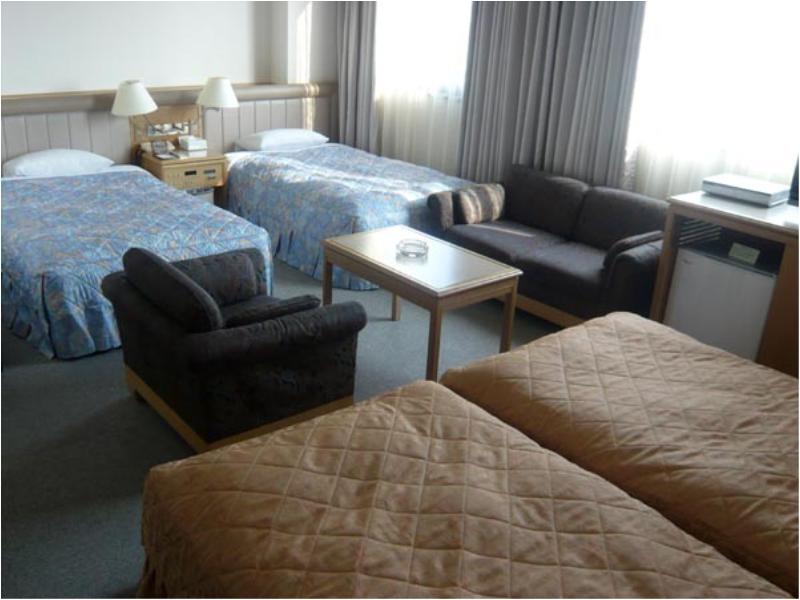 Urayasu Beaufort Hotel ภายนอก รูปภาพ